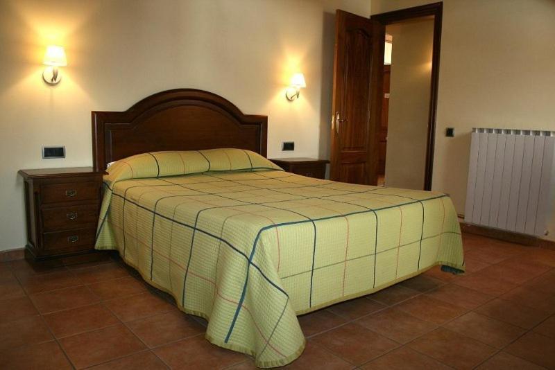Apartamentos Les Picardes Эспот Номер фото